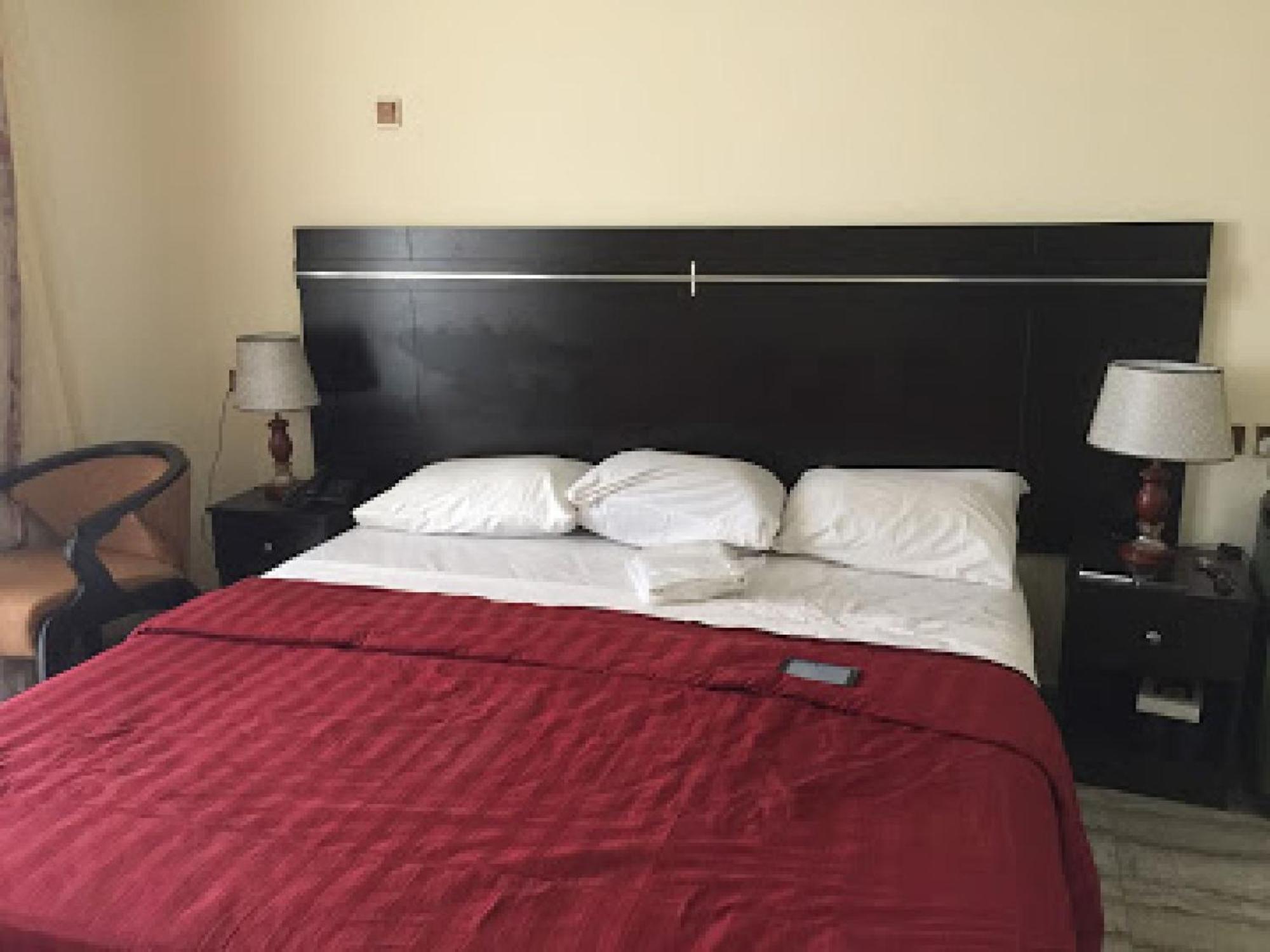 Room In Lodge - Premier Hotel-Ibadan Ngoại thất bức ảnh
